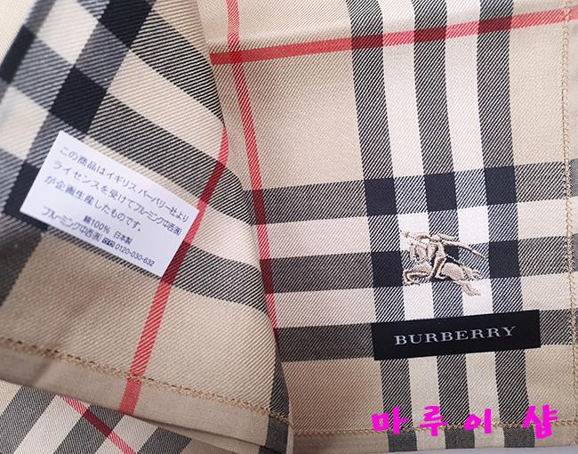 BURBERRY Beige Nova Check Petite Scarf Unisex