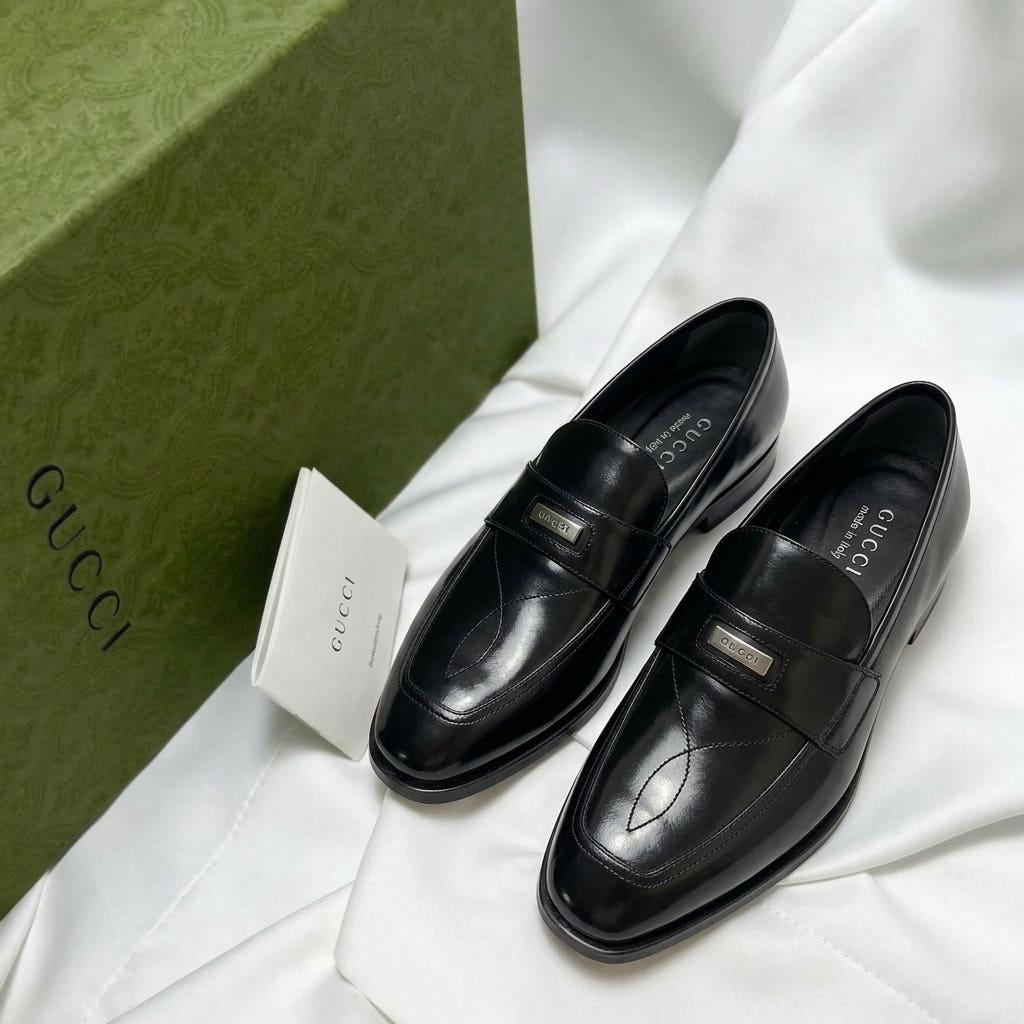 GUCCI Black Leather Davis Driving Loafers Men’s 853280 AAD7W 1000