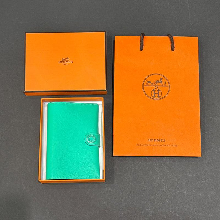 HERMES Mint Green Calfskin Passport Wallet Unisex