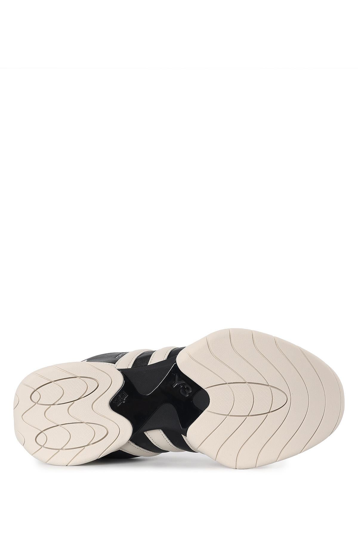 Y-3 Black Alumina Regu 2002 Low-Top Sneakers Unisex