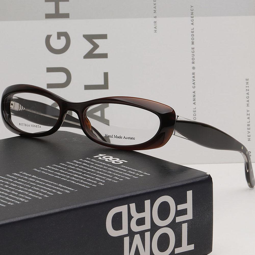 Bottega Veneta Black Acetate Oval Geek Chic Eyeglass Frames Unisex BV84 VNH