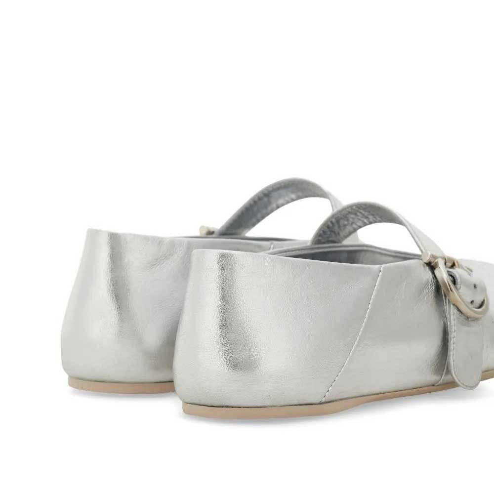 Ferragamo Gancini Leather Ballet Flats Women 01J947 782667