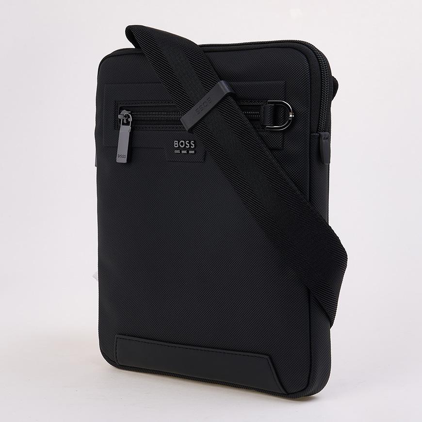 HUGO BOSS Men's Logo Hardware Reporter Crossbody Bag 50557793 001