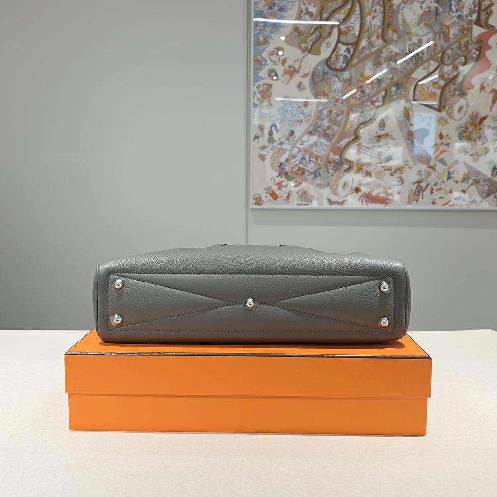 HERMES 127401485