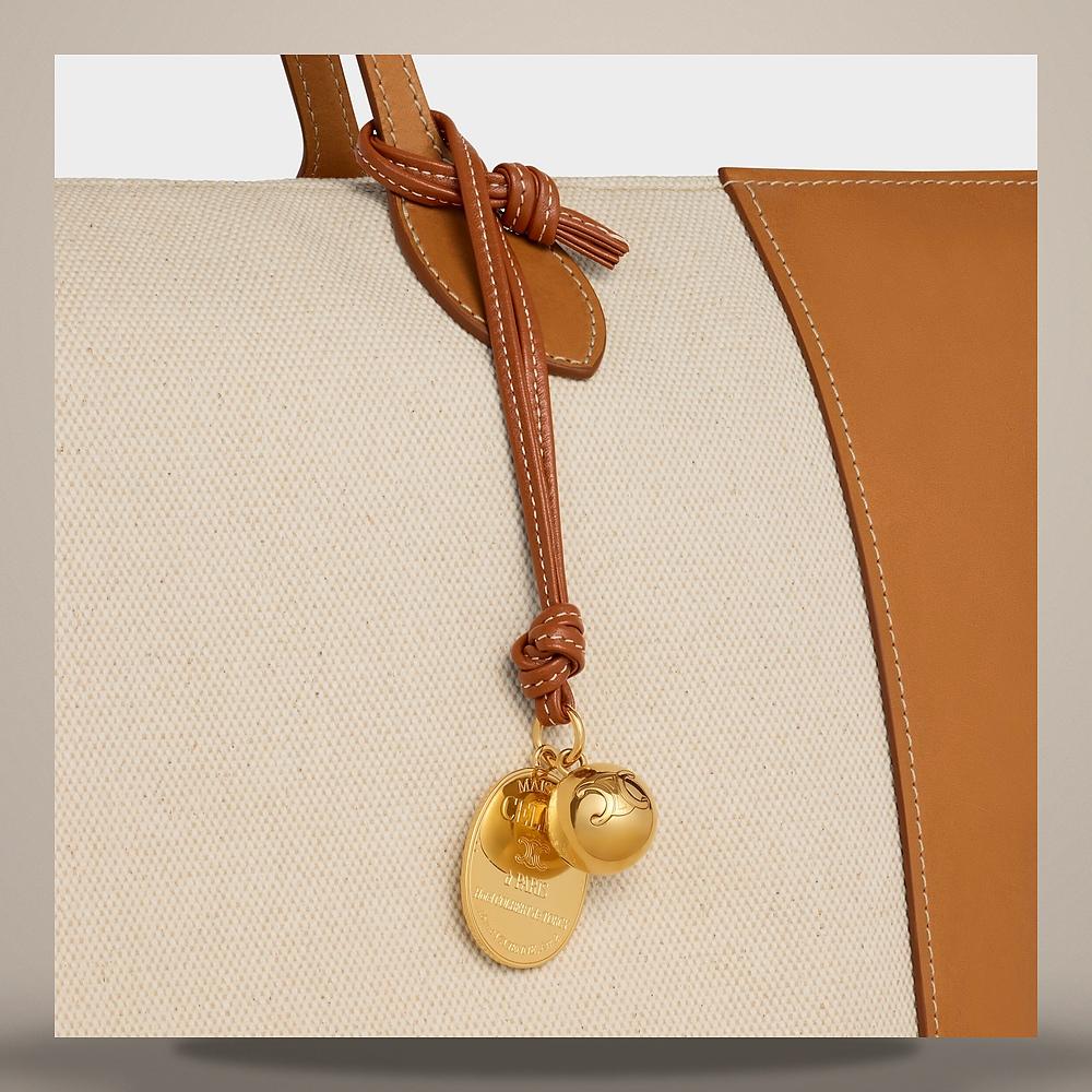 CELINE Triomphe Charm Soft Calfskin Bleached Pink Keyring 49J543DSD 25BD