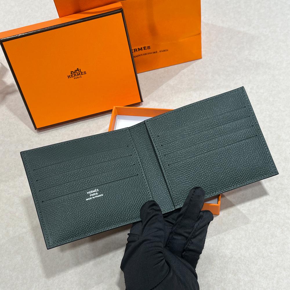 HERMES Citizen Twill Compact Wallet Evercolor Mangrove Horse Lining Bifold