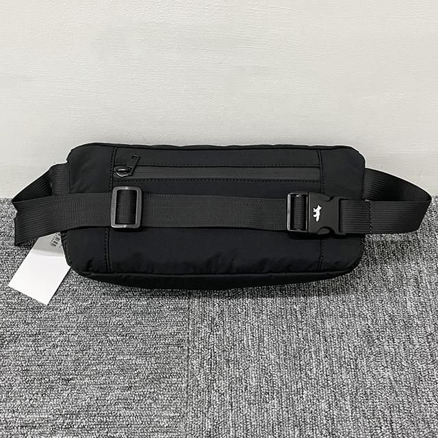 Maison Kitsune Black Flash Fox Belt Bag Hip Pack NM05171 WQ4034 P199
