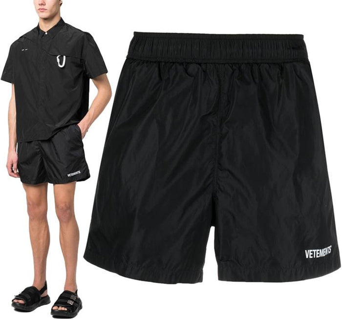 Vetements Logo Print Track Shorts ME63SW700B BK