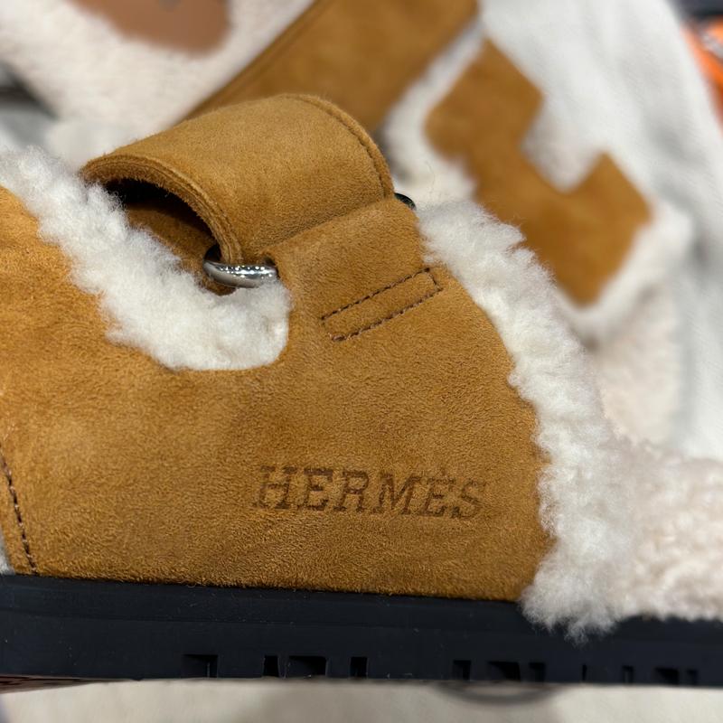 HERMES Shearling Chypre Sandals Suede Goatskin Woolskin Natural Ecru Women