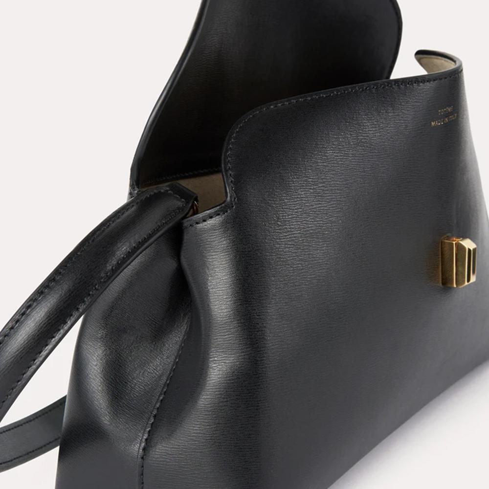 Toteme T-Lock Clutch Black Leather Shoulder Bag WLGBG419 LE0025 001