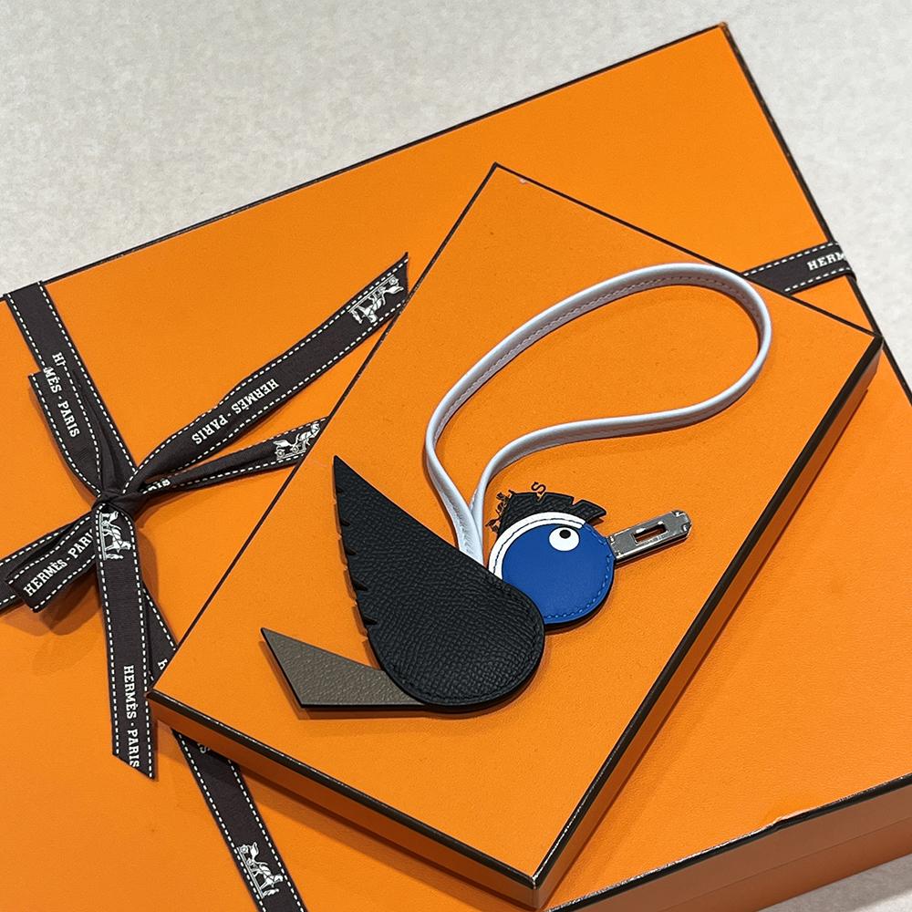 HERMES Buddy Charm Epsom Mysore Swift Milo Palladium Keyring Black Etoupe Blue