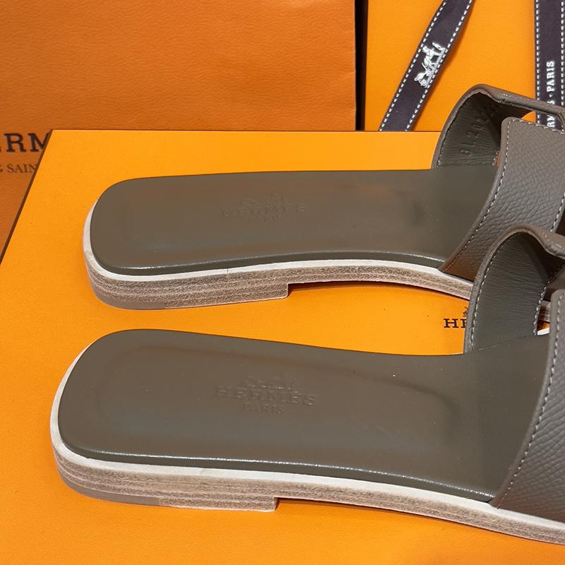 HERMES Etoupe Brown Calfskin Oran Sandals Women
