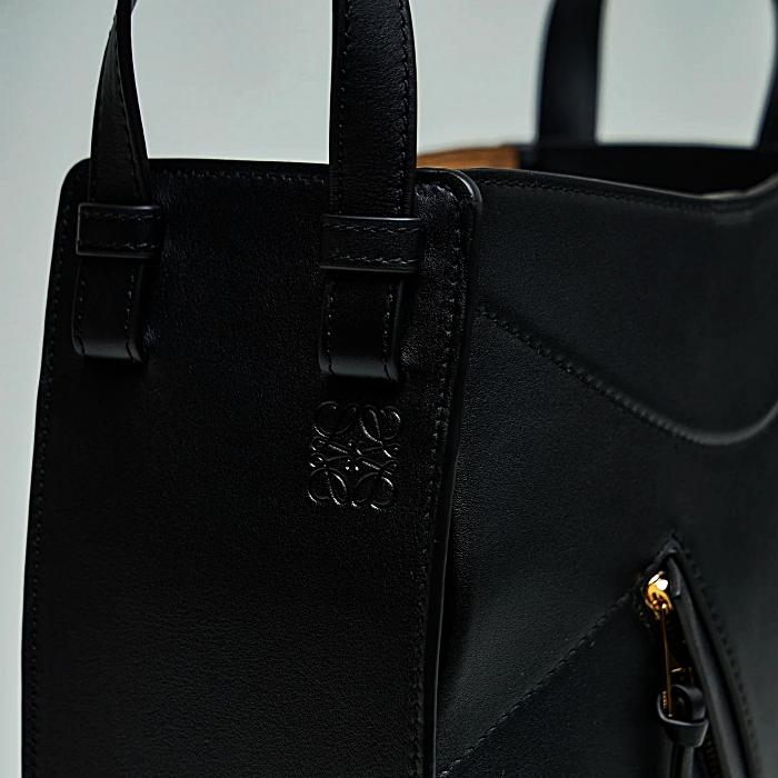 LOEWE Shiny Calfskin Hammock Slice Shoulder Bag A538HHSX01 1100