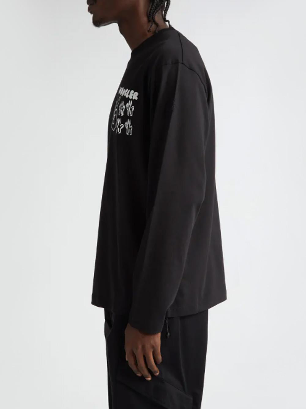 Moncler Logo Long Sleeve T-Shirt for Men 8D00017 89AJS 998
