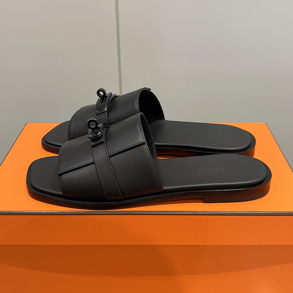 HERMES Men’s Gabriel Sandals Calfskin Kelly Buckle Black