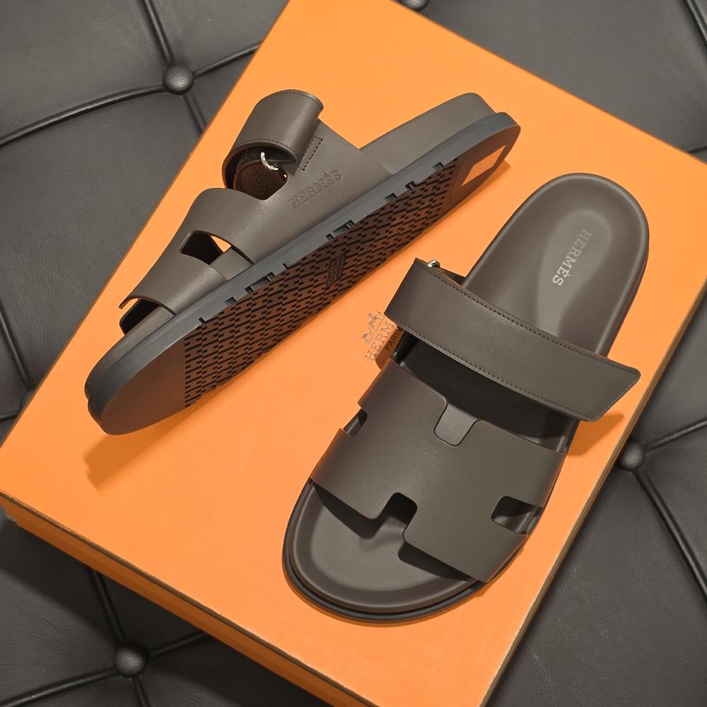 HERMES Men’s Chypre Sandals Brown Ebene Leather