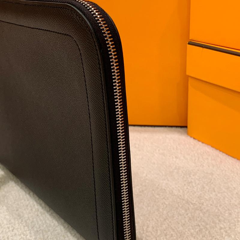 HERMES Evercolor Calfskin Zipper Tablet Pouch Black Unisex