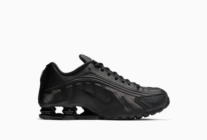 Nike Shox R4 Black Women’s Low-Top Sneakers