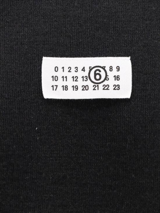 MM6 Contrast Stitch Numeric Wool Crewneck Sweater for SH0HL0017 M13037 900 BLACK