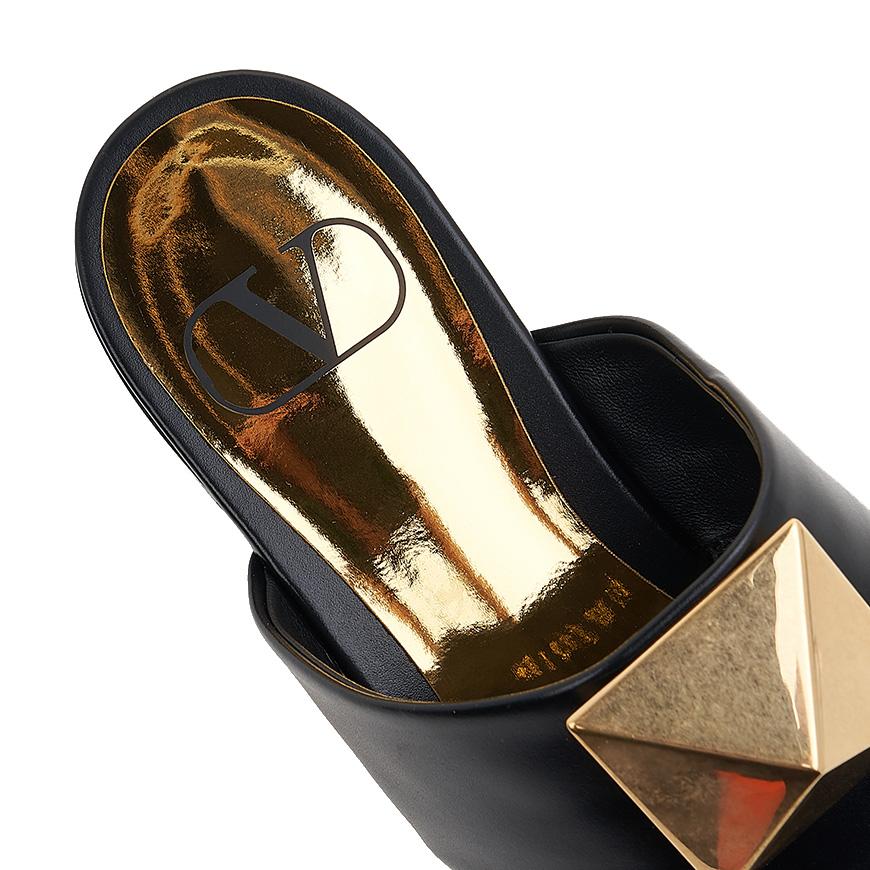 VALENTINO V Logo Flip Flop Sandals for Women 4W2S0EI2 CYI 0NO