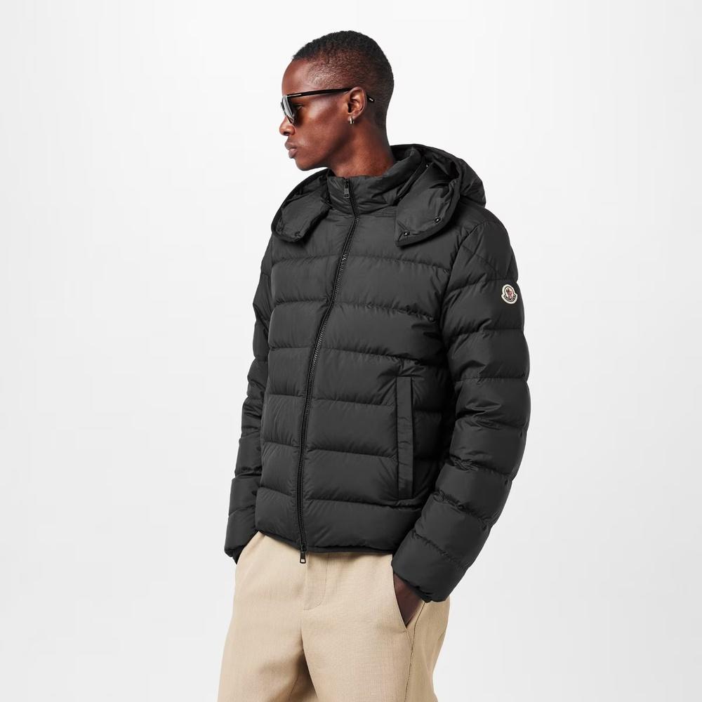Moncler Logo Patch Black Down Puffer Jacket for Men
