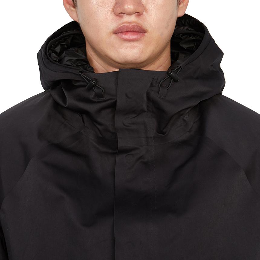 CP Company Men’s Puffer Jacket Black Down Coat