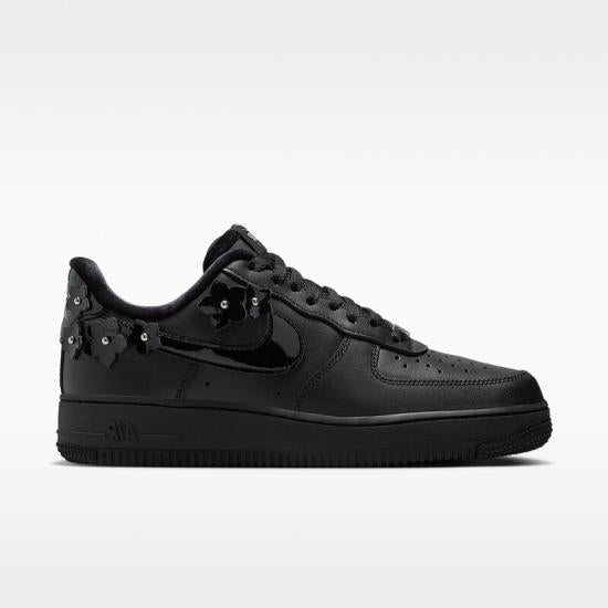 Nike Women’s Sneakers IR8637 001 DOM