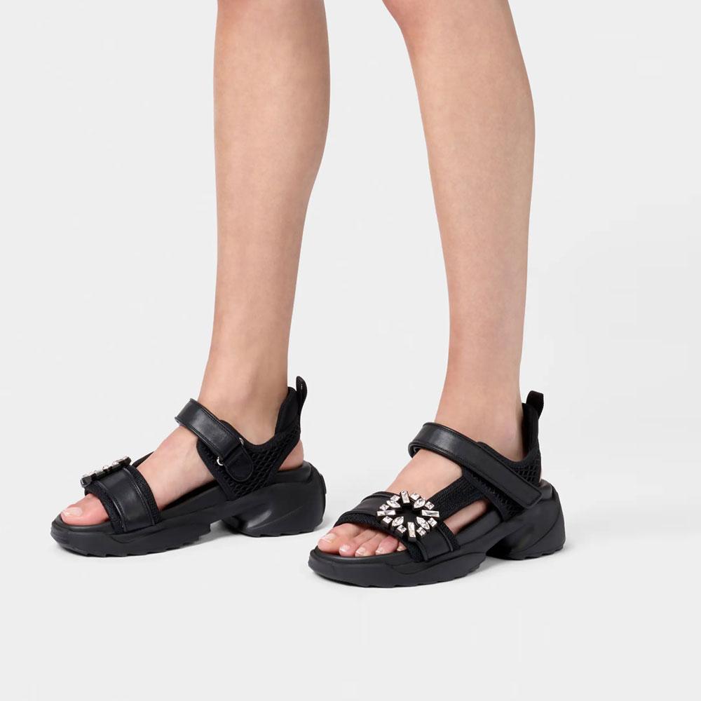 Roger Vivier Black Viv’ Run Sandals RVW 80044270 V4CB999