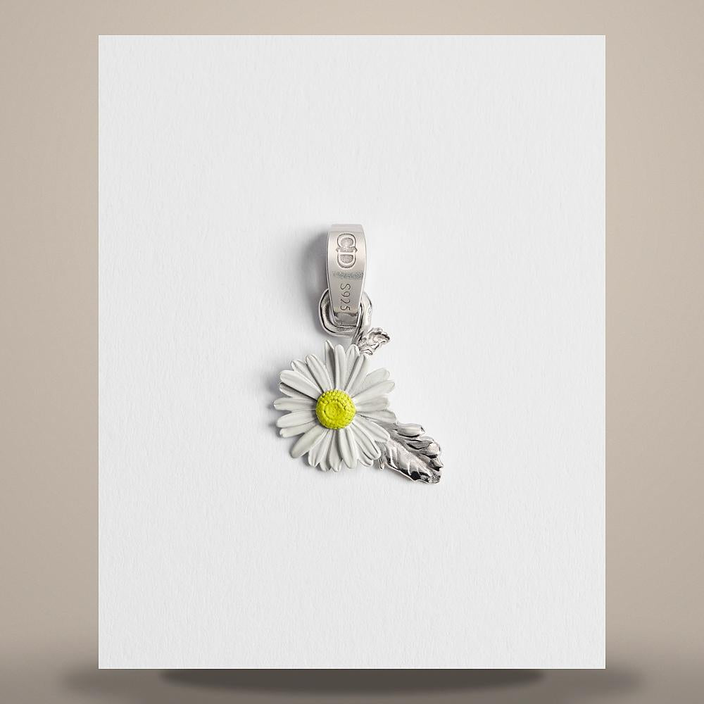 DIOR Daisy Charm Silver Yellow White Lacquer Keychain X0306HOMSTD975