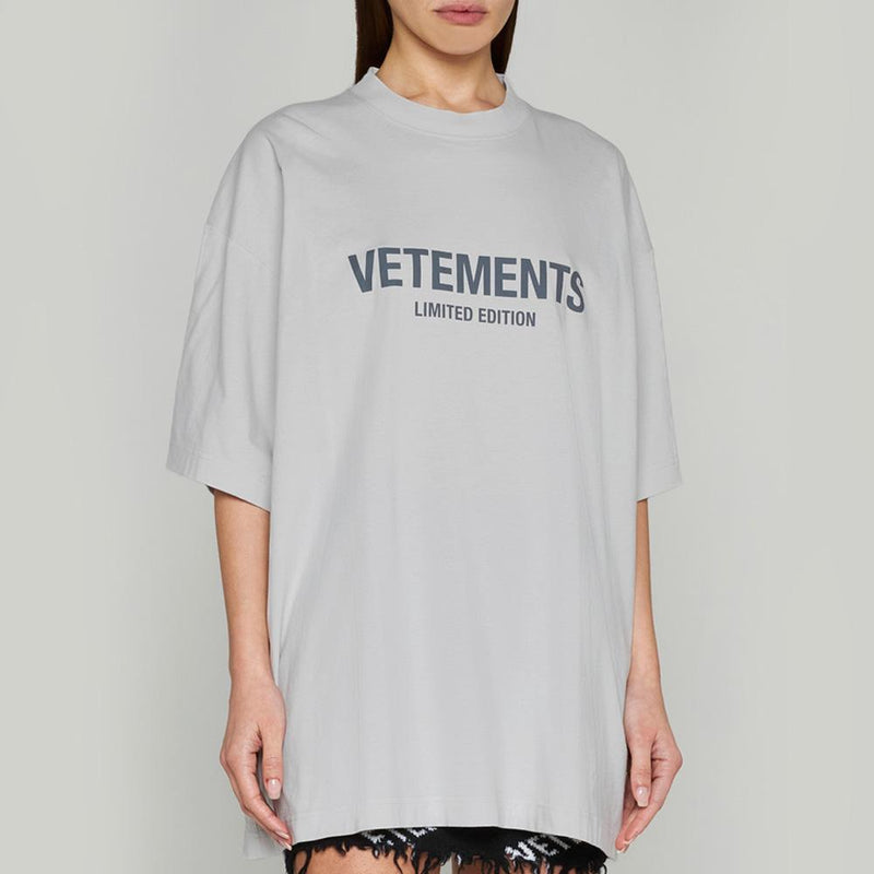 Vetements Cream Oversized Short Sleeve Logo T-Shirt Limited Edition UE63TR700X