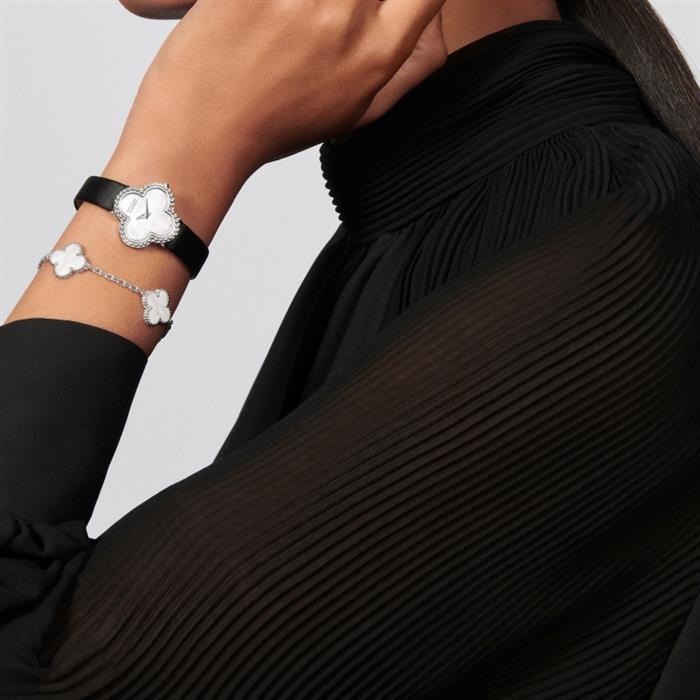 Van Cleef & Arpels Vintage Alhambra Bracelet VCARF48400
