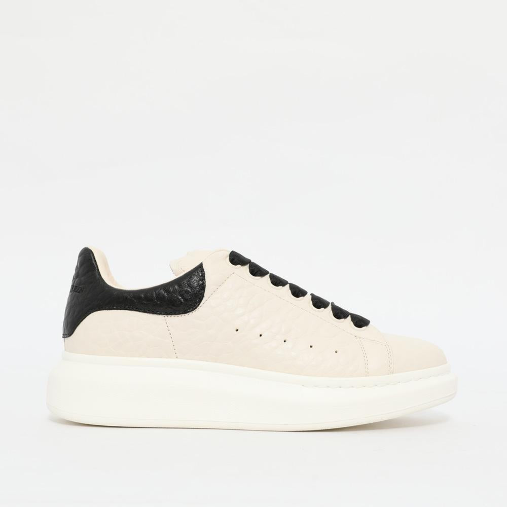 Alexander Mcqueen Oversized Black Heel Tab Low-Top Sneakers Me 807881 WHADP 9062