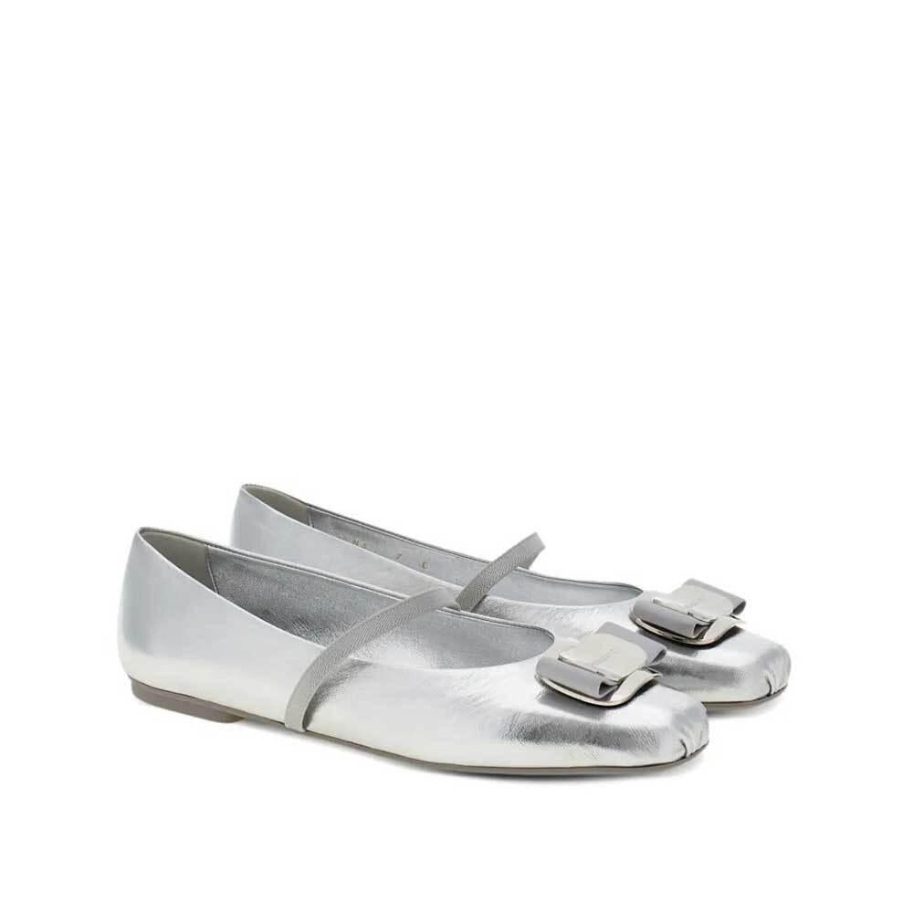 Ferragamo New Vara Plate Women’s Pumps Flats 01K093 785428