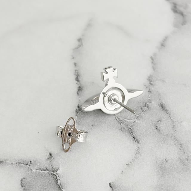 Vivienne Westwood Solid Orb Earrings 62010038 02P019 P019