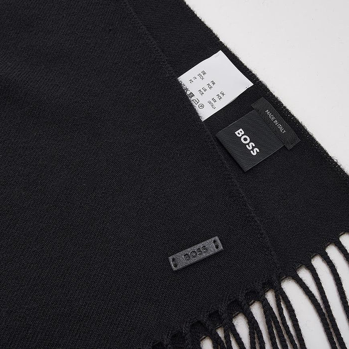 HUGO BOSS Men’s Logo Patch Wool Scarf 50517218 001
