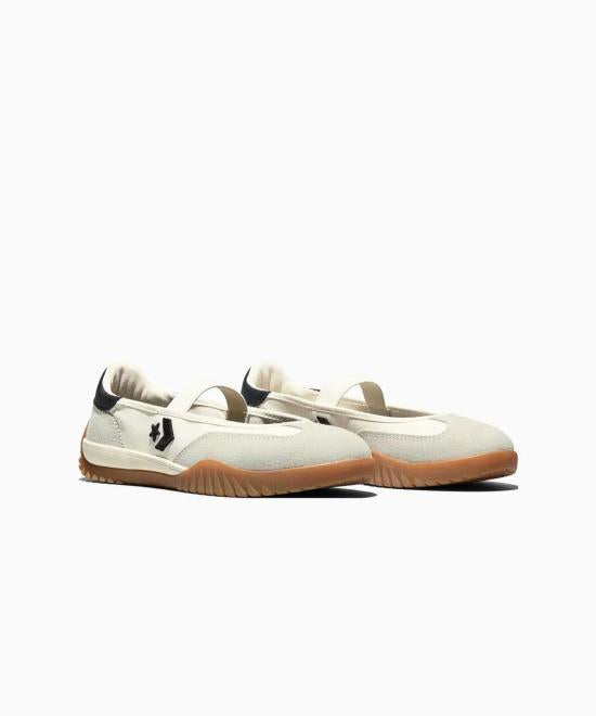 Converse Women’s Low-Top Canvas Sneakers A16250C DOM