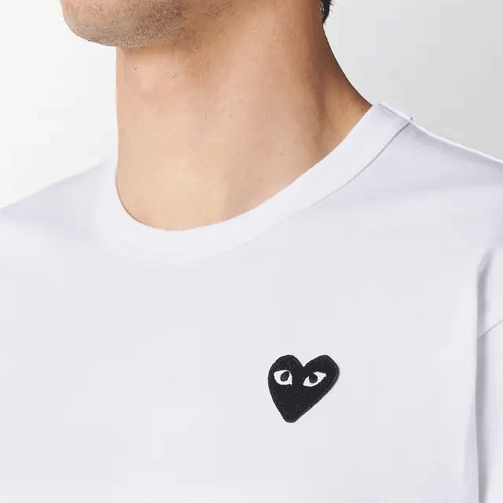 Comme des Garcons Black Heart Patch Unisex Short Sleeve T-Shirt AZ T064 051 2