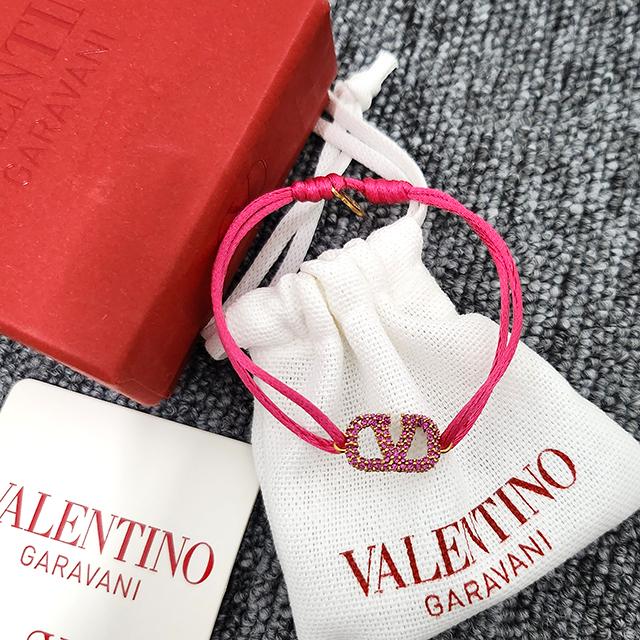 VALENTINO V Logo Crystal Knotted Bracelet Unisex