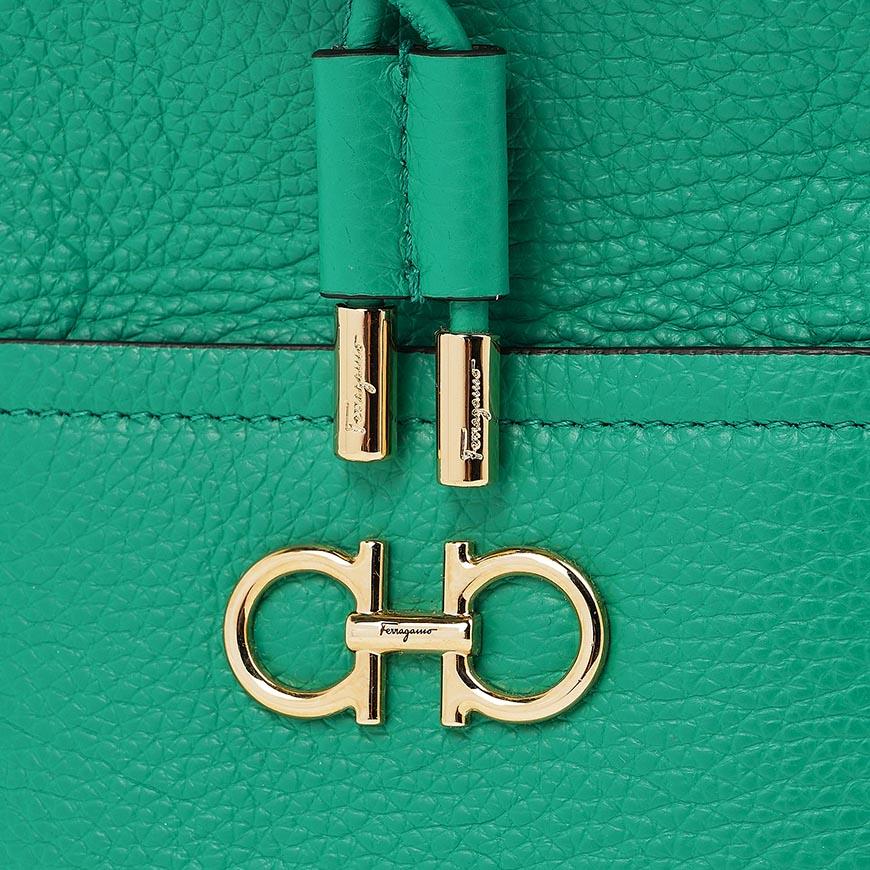 Ferragamo Gancini Mini Bucket Bag Women’s Shoulder Ba 21 2970 SMERALDO 0758898 1