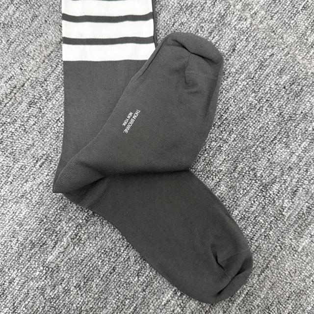 THOM BROWNE Tricolor 4-Bar Cotton Socks FAS020B 01690 025