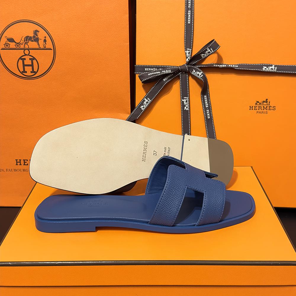 HERMES Women’s Oran Sandals Calfskin Blue Navy Slippers