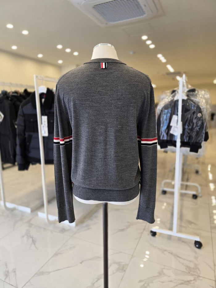 THOM BROWNE Grey Merino Wool Armband Crewneck Sweater MKA412A Y1014 035