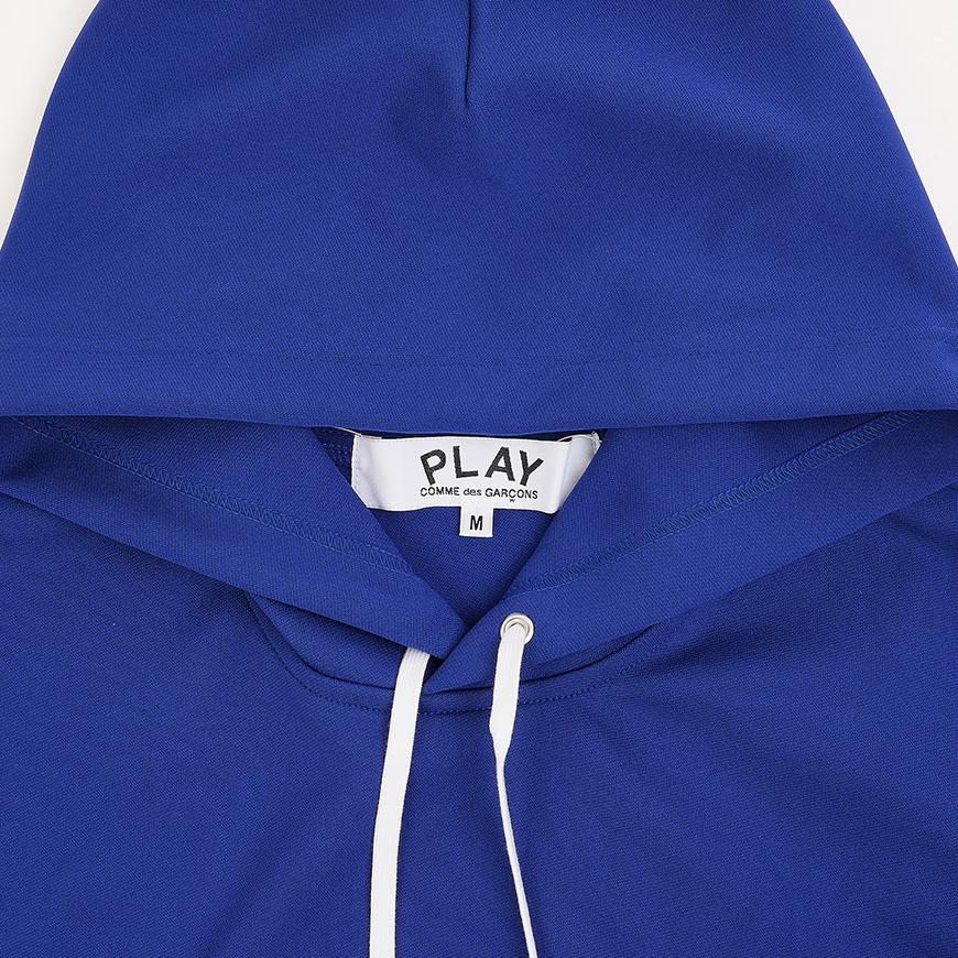 Comme des Garcons Unisex Red Heart Patch Hoodie AX T174 051 NAVY