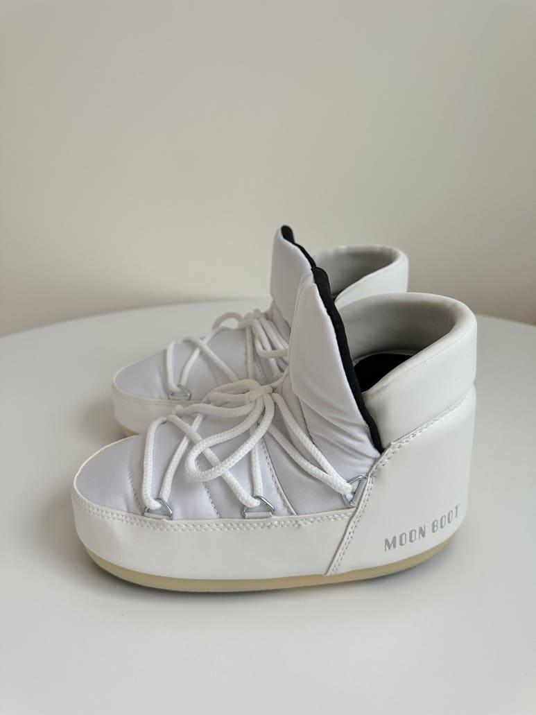 MOON BOOT White Snow Boots Pumps Style Women’s Winter Boots 14600300 002