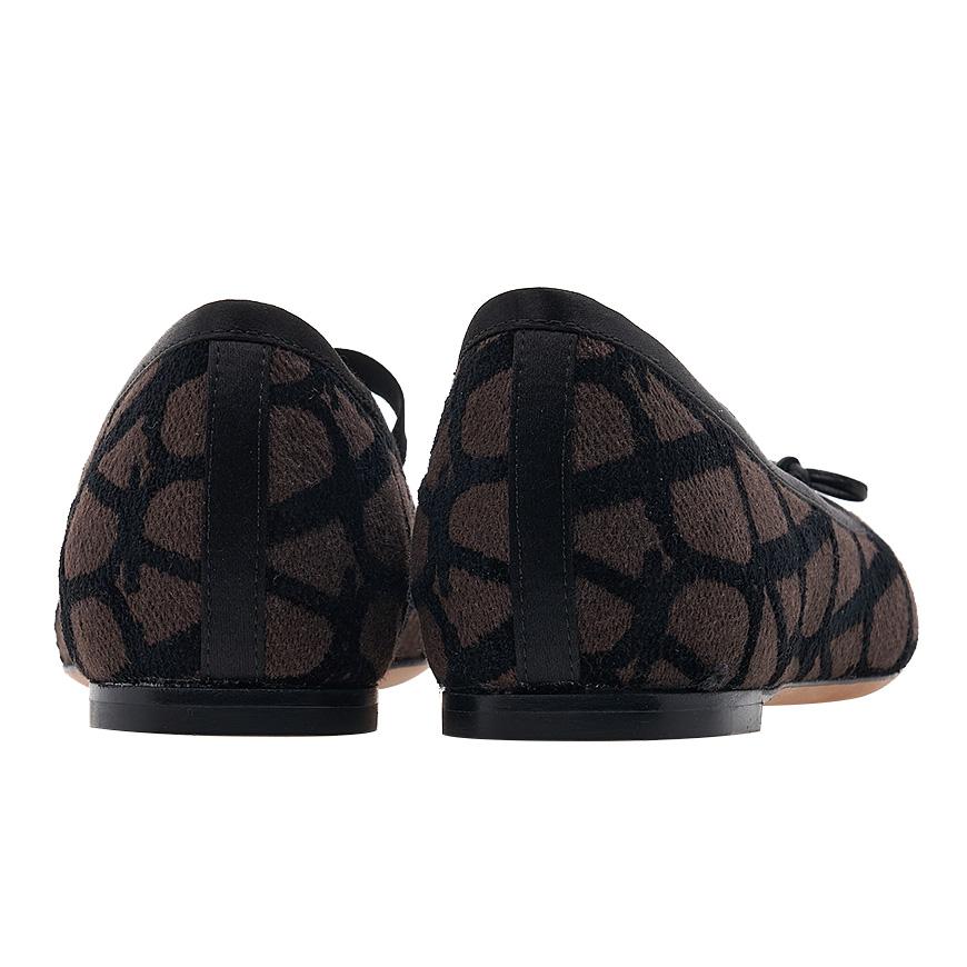 VALENTINO Garavani Women’s Iconography Flat Shoes Black Leather