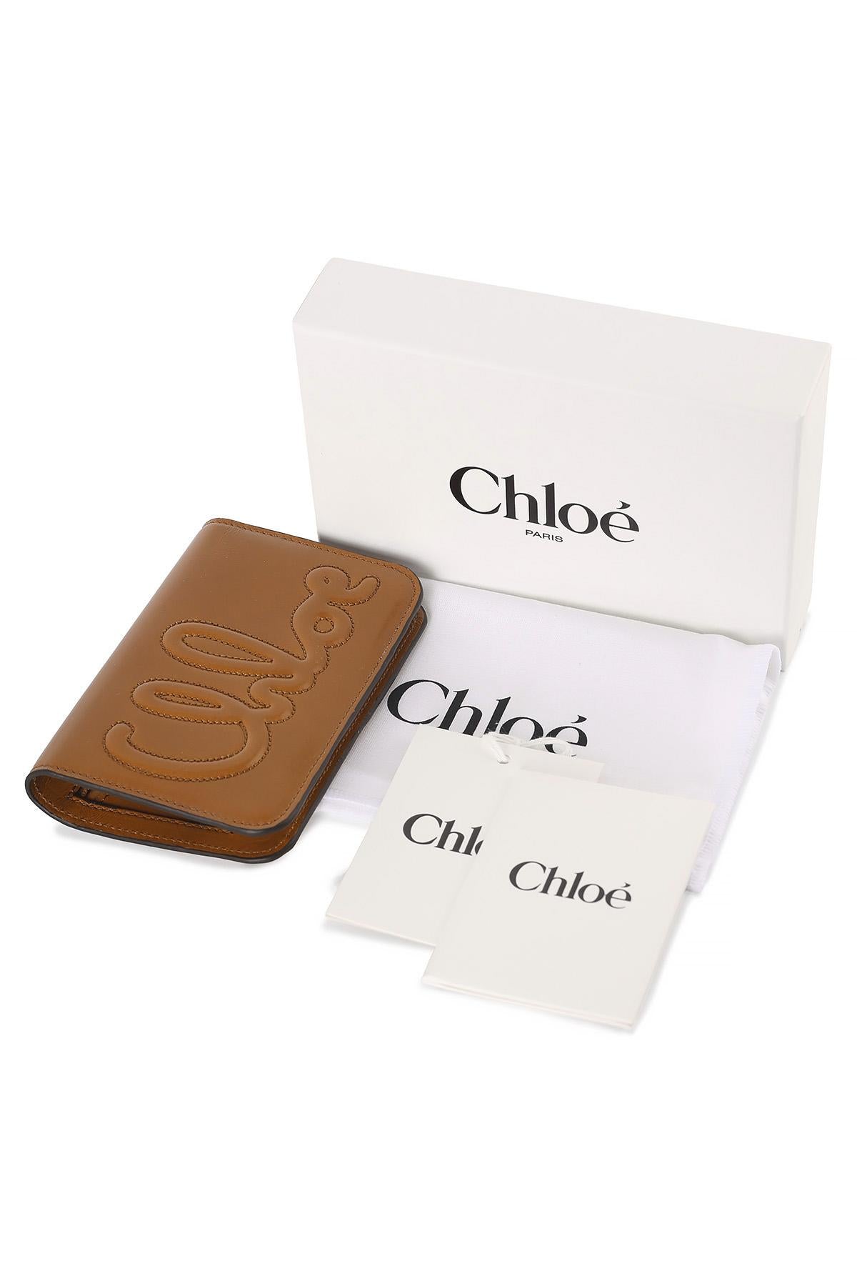 Chloe C Bifold Wallet Clay Brown CHC24WP447O16 26M