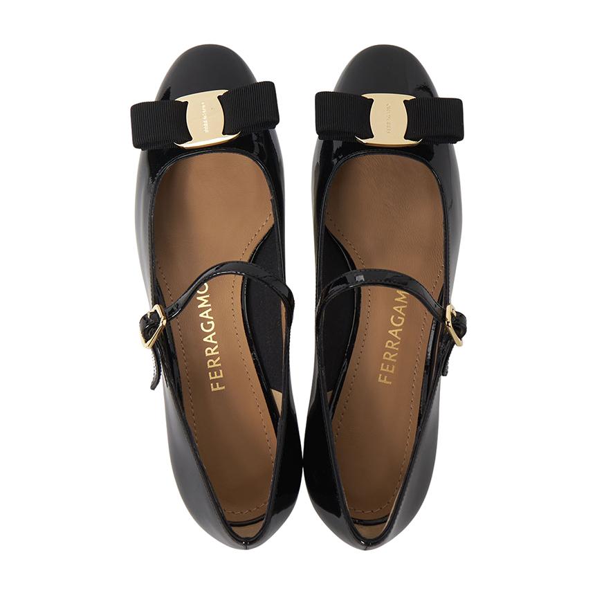 Ferragamo Vara Bow Mary Jane Women’s Pumps 01L345 0790731