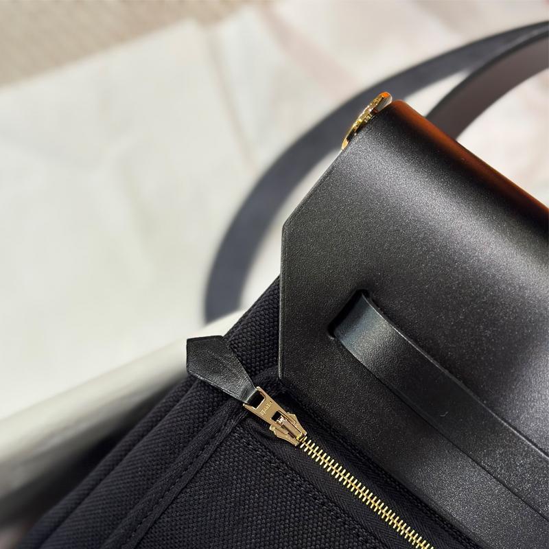HERMES Black Canvas Herbag 39 Shoulder Tote Bag Gold Hardware
