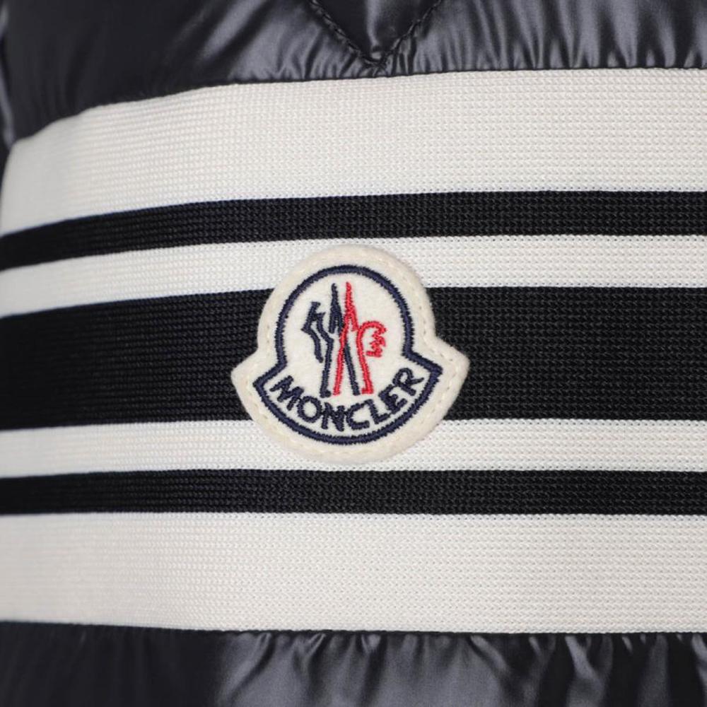 Moncler LANDRE Logo Patch Down Puffer Jacket Black 1A00095 59885 999