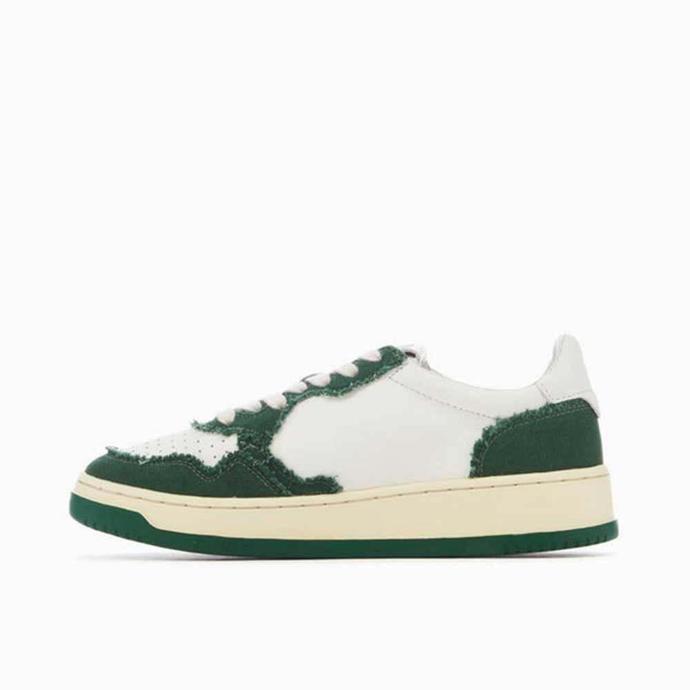 AUTRY Goat Leather Medalist Low Sneakers Men White Black